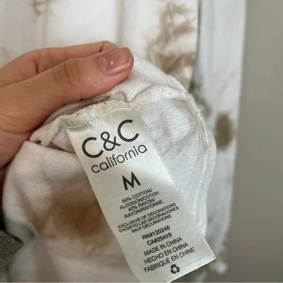 C&C California Green/White Tie Dye Light Weight Long Sleeve Sweater Size Medium - Picture 4 of 10